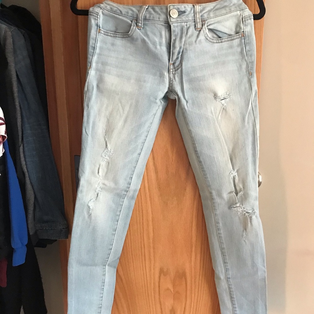 BRAND NEW American Eagle skinny jeans